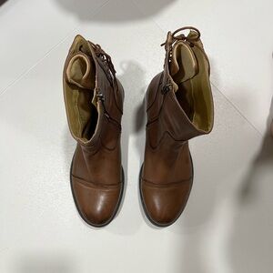 Bussola ankle boots size 10 brown leather lace back side zip